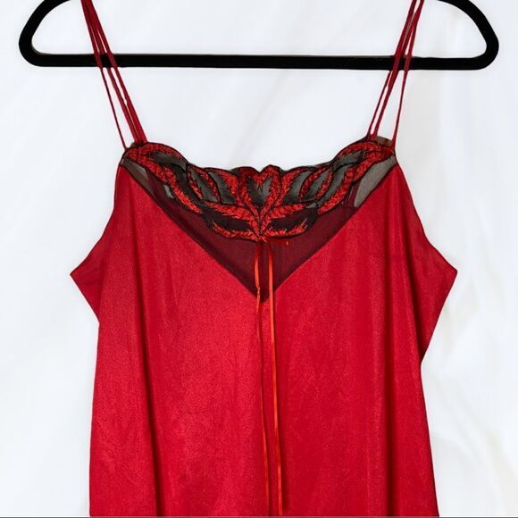 Y2K Gloria Vanderbuilt Red Chemise - Picture 3 of 5